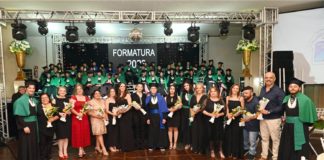 O Colégio Estadual Dom Carlos parabeniza a ação dos FORMANDOS 2023