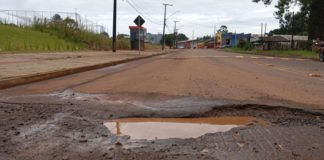 Rua do bairro Lagoão em estado de calamidade