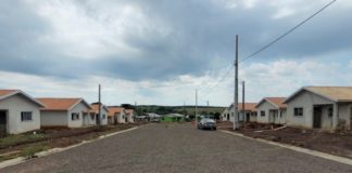 Cohapar e Prefeitura constroem 29 casas populares em CDS