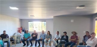 Cel. Domingos Soares apresenta projeto de produção de mandioca