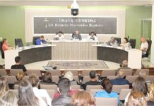 Vereadores discutem e encaminham projetos durante sessão