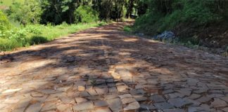 Publicado contrato para retomada do calçamento da Nova Iguaçu, em Cel. Domingos Soares