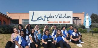 ALUNOS DA 1ª SÉRIE DO CURSO DE FORMAÇÃO DE DOCENTES DO COLÉGIO ESTADUAL DOM CARLOS VISITAM O LAR DOS VELHINHOS E O CAM – CENTRO DE ABRIGO MUNICIPAL