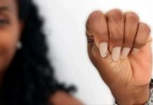 PCPR inicia ação para combater violência contra mulher com divulgação de sinal de socorro