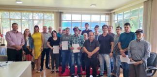 Governo domingosoarense entregou aproximadamente 300 matrículas de lotes urbanos do Reurb