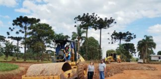 Manutenção das estradas rurais de Coronel Domingos Soares reforça compromisso com o desenvolvimento e segurança
