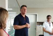 Prefeito Daniel Langaro realiza visita surpresa a secretarias municipais