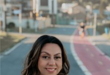 Maquiagem de Noiva: Beleza, Emoção e Durabilidade no Grande Dia