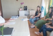 Dona Maria recebeu em seu gabinete a presidente da Associação dos Representantes da Comunidade Autista