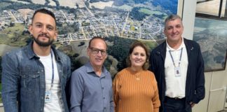 Representantes da Sanepar estiveram reunidos com a prefeita Dona Maria Antonieta