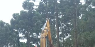 Departamento de Infraestrutura executando trabalhos no Travessão