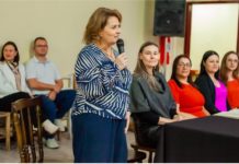 Prefeita Maria Antonieta prestigia Cerimônia do Jaleco na UNIFECAF