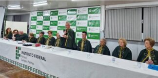 Academia Palmense de Letras é homenageada pelos 25 anos de fundação