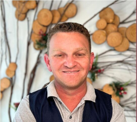 Marini Meu Lugar : A trajetória de José Edevaldo Lopes