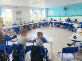 CLUBE DA LEITURA PERCORRE ESCOLAS PÚBLICAS MUNICIPAIS DE PALMAS