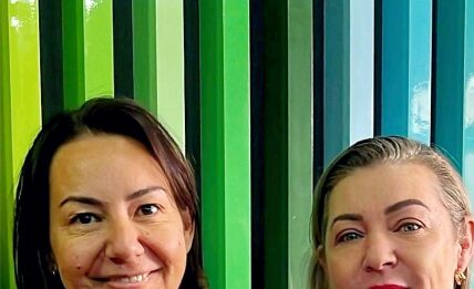 Café com Rich’s se consolida como voz feminina e inspiradora para mulheres 40+ em Palmas e região