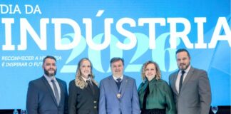 Roni Junior Marini é homenageado com a Medalha do Mérito Industrial do Paraná