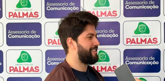 Sala do Empreendedor orienta MEIs sobre golpes, teto de faturamento e regularização do CNPJ