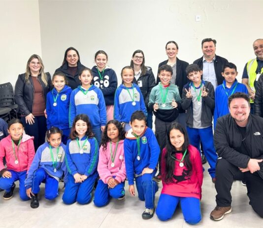 Marini Compensados promove educação ambiental com alunos da Escola Pequena Águia
