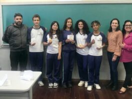 Colégio Estadual Dom Carlos premia alunos do 9º A, por projeto interdisciplinar sobre matrizes energéticas